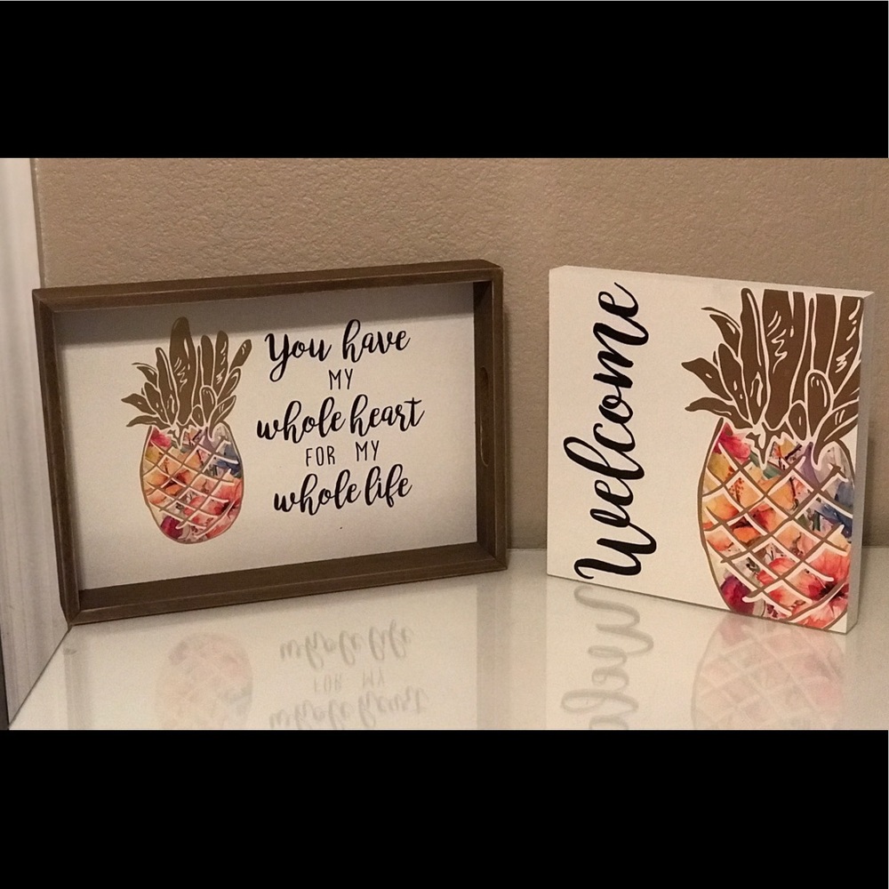 Welcome Gold Pineapple Wall Sign & Wooden Tray Set